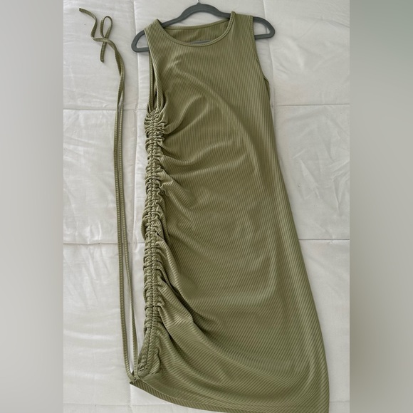 Dress bundle - Picture 4 of 4